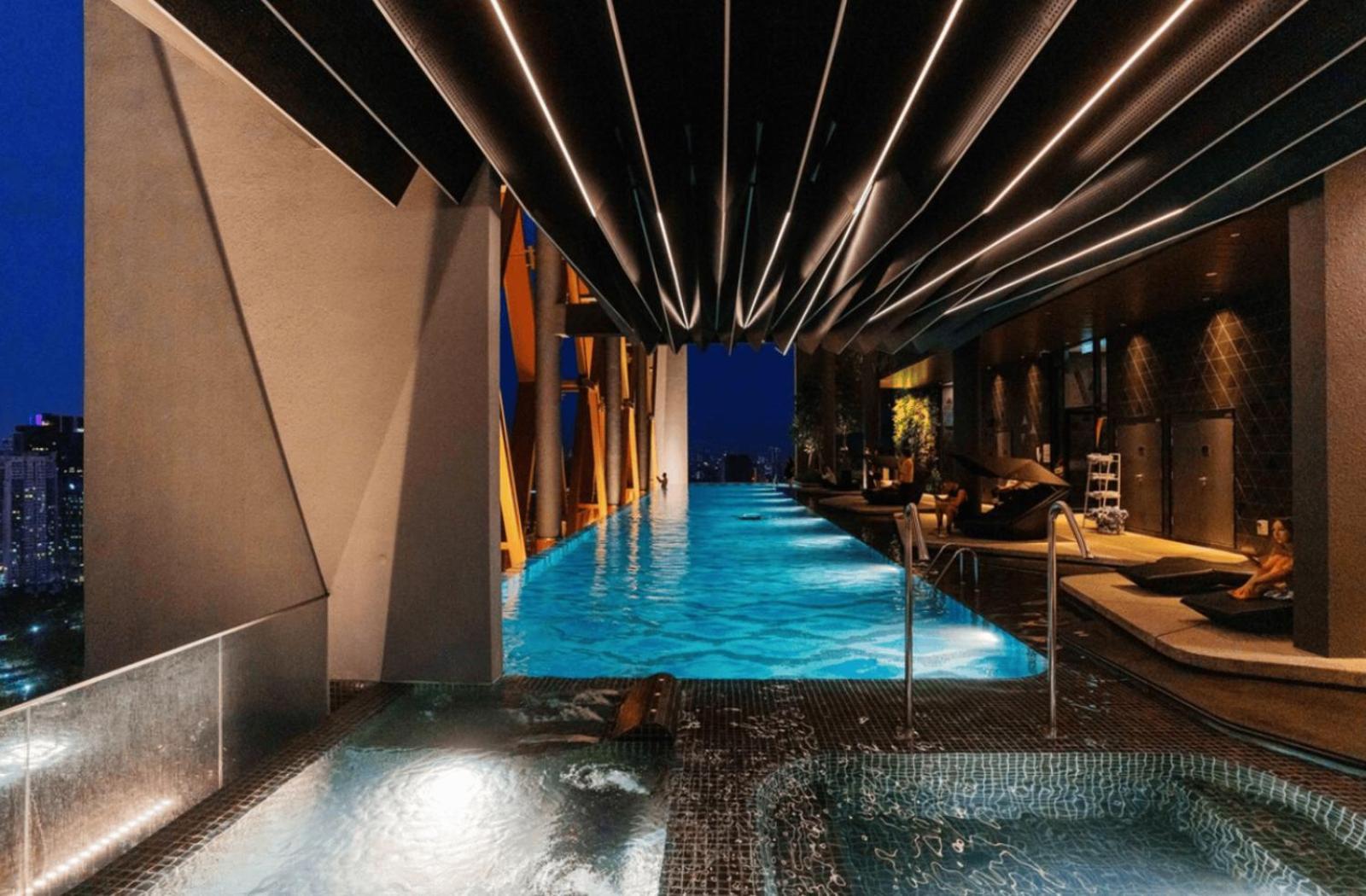 Scarletz Suites Klcc Куала-Лумпур Экстерьер фото