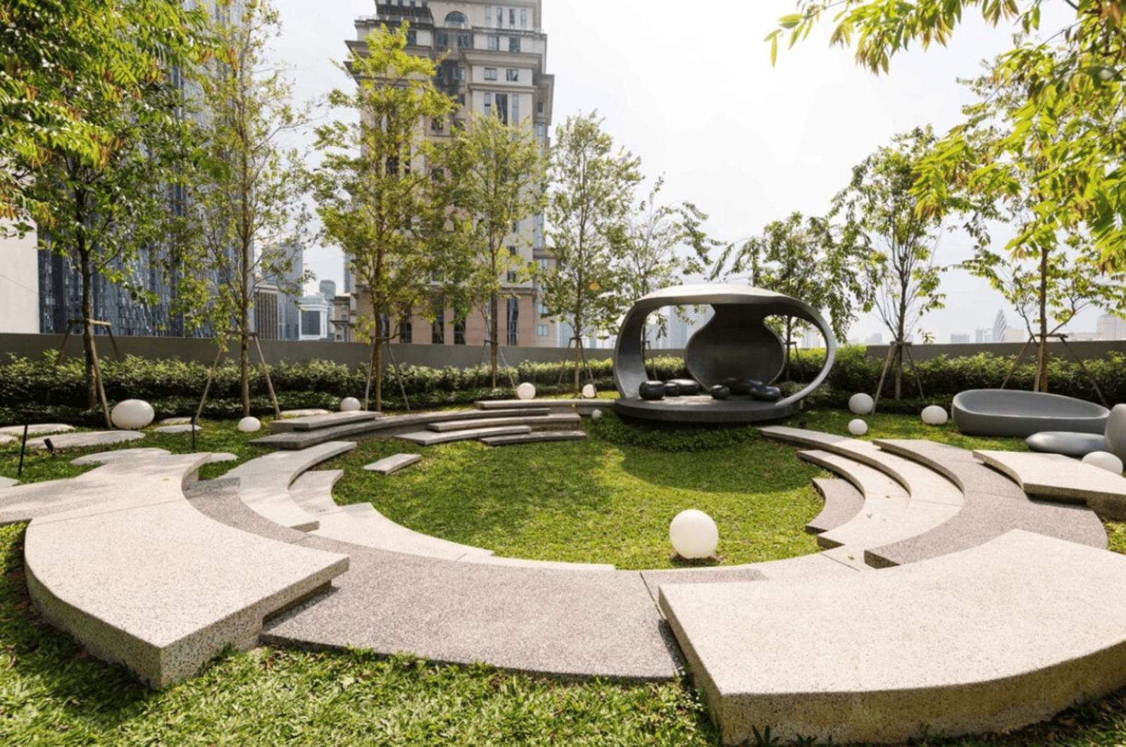 Scarletz Suites Klcc Куала-Лумпур Экстерьер фото