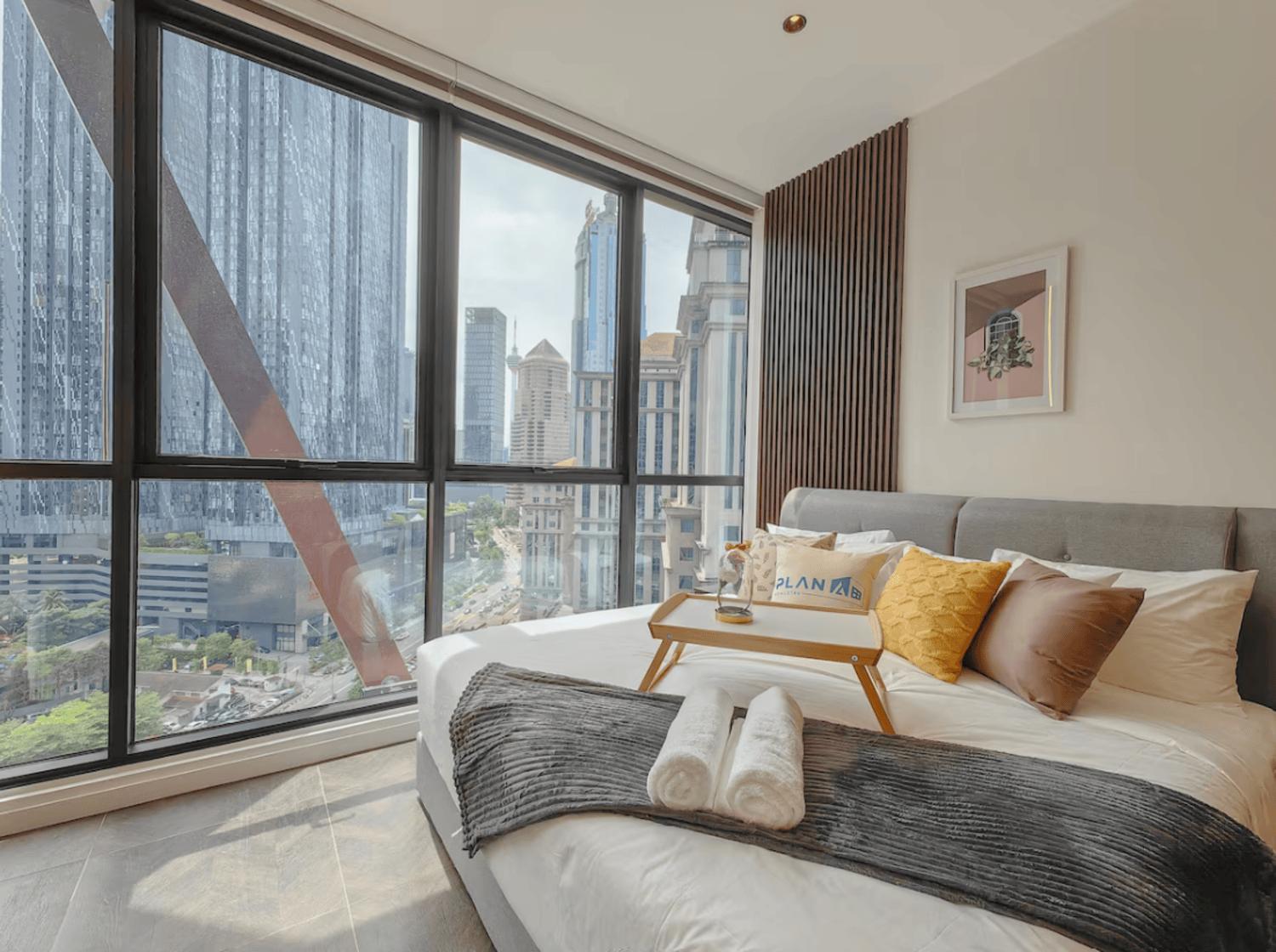 Scarletz Suites Klcc Куала-Лумпур Экстерьер фото